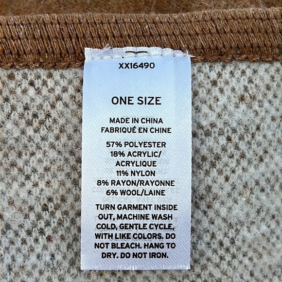 TREASURE & BOND Blanket/Poncho/Cape -Snap Front - OS - Picture 7 of 9